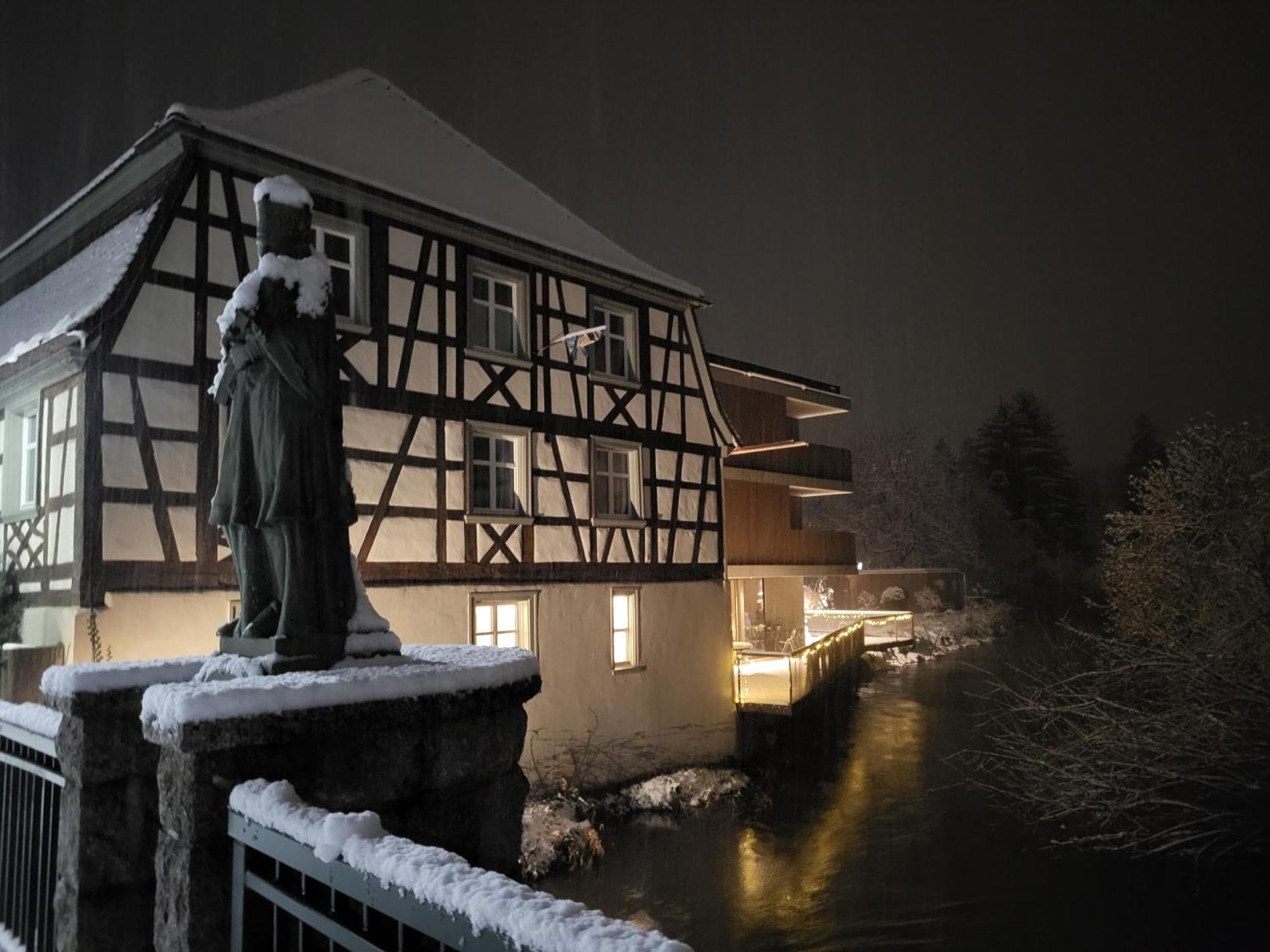 Sternen Bohlingen Aparthotel ภายนอก รูปภาพ